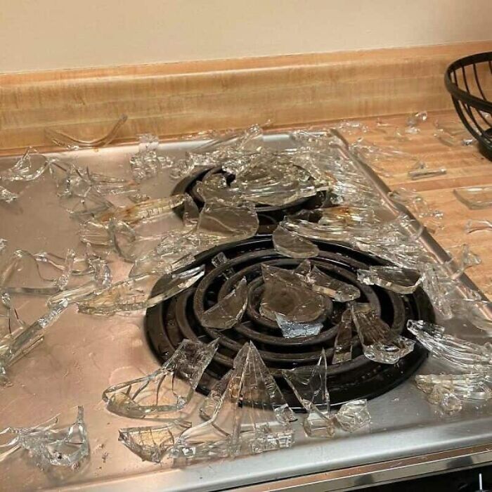 Don’t Pour Cold Water Into A Glass Dish On A Hot Stove