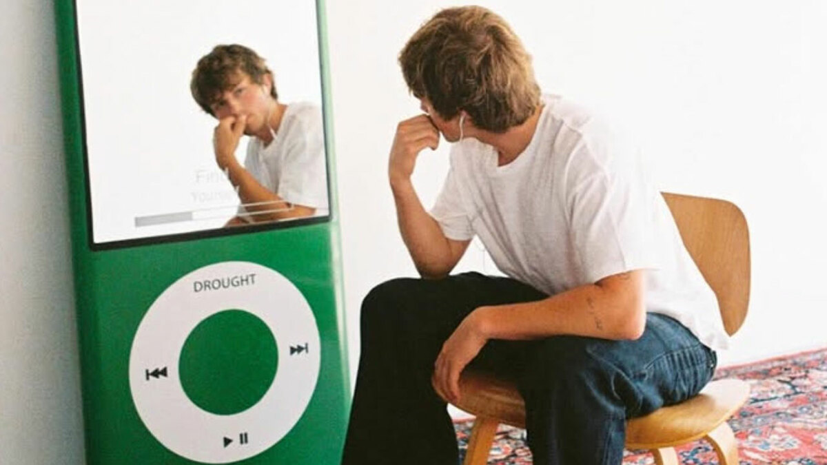 19 nostalgicznych projektów studia Drought, które ożywiają internet i gadżety z przeszłości